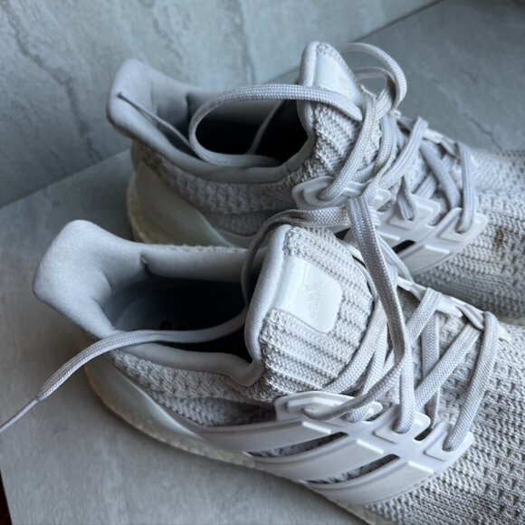 Adidas Mens UltraBoost 4.0 DNA Cloud 2021 White Size 8.5 - Picture 4 of 14